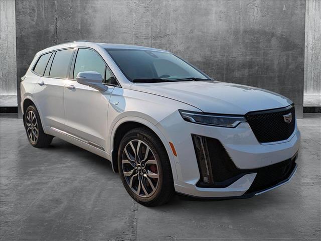 2023 Cadillac XT6 Sport photo 3