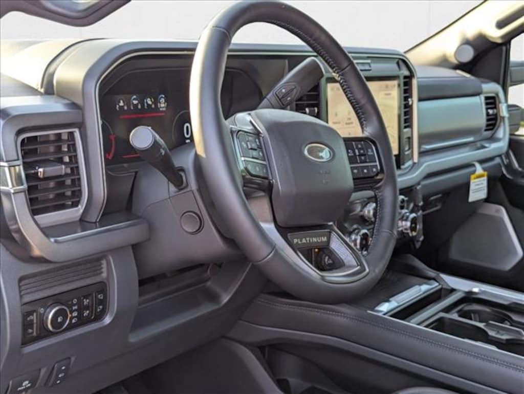 New 2025 Ford F-250 Platinum Truck Crew Cab