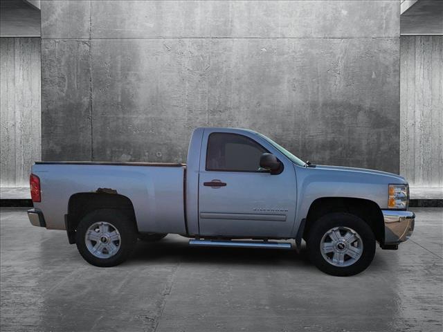 2013 Chevrolet Silverado 1500 LT photo 4