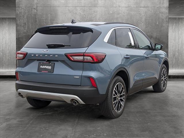 2024 Ford Escape photo 2