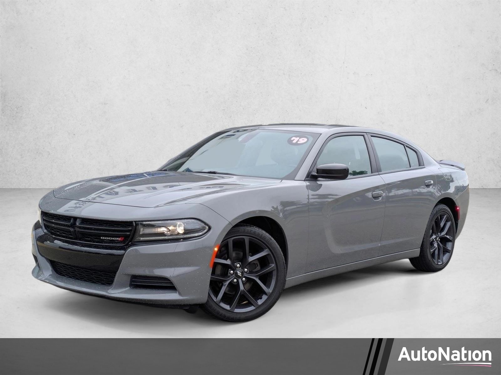 2019 Dodge Charger SXT's photo