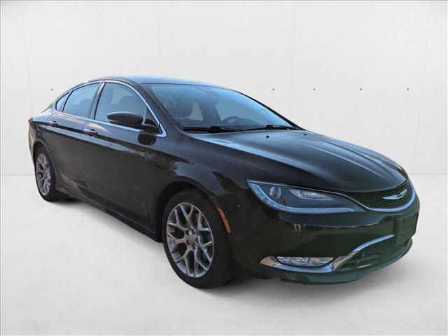 2015 Chrysler 200 C photo 3