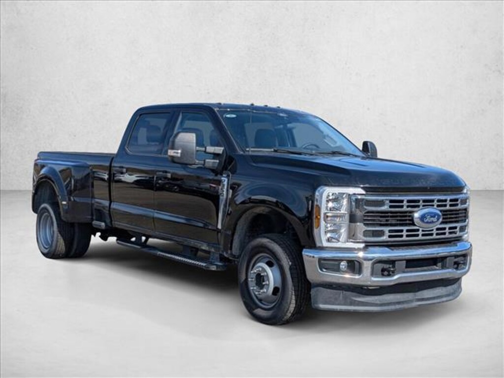 Used 2024 Ford F-350 XLT Truck Crew Cab