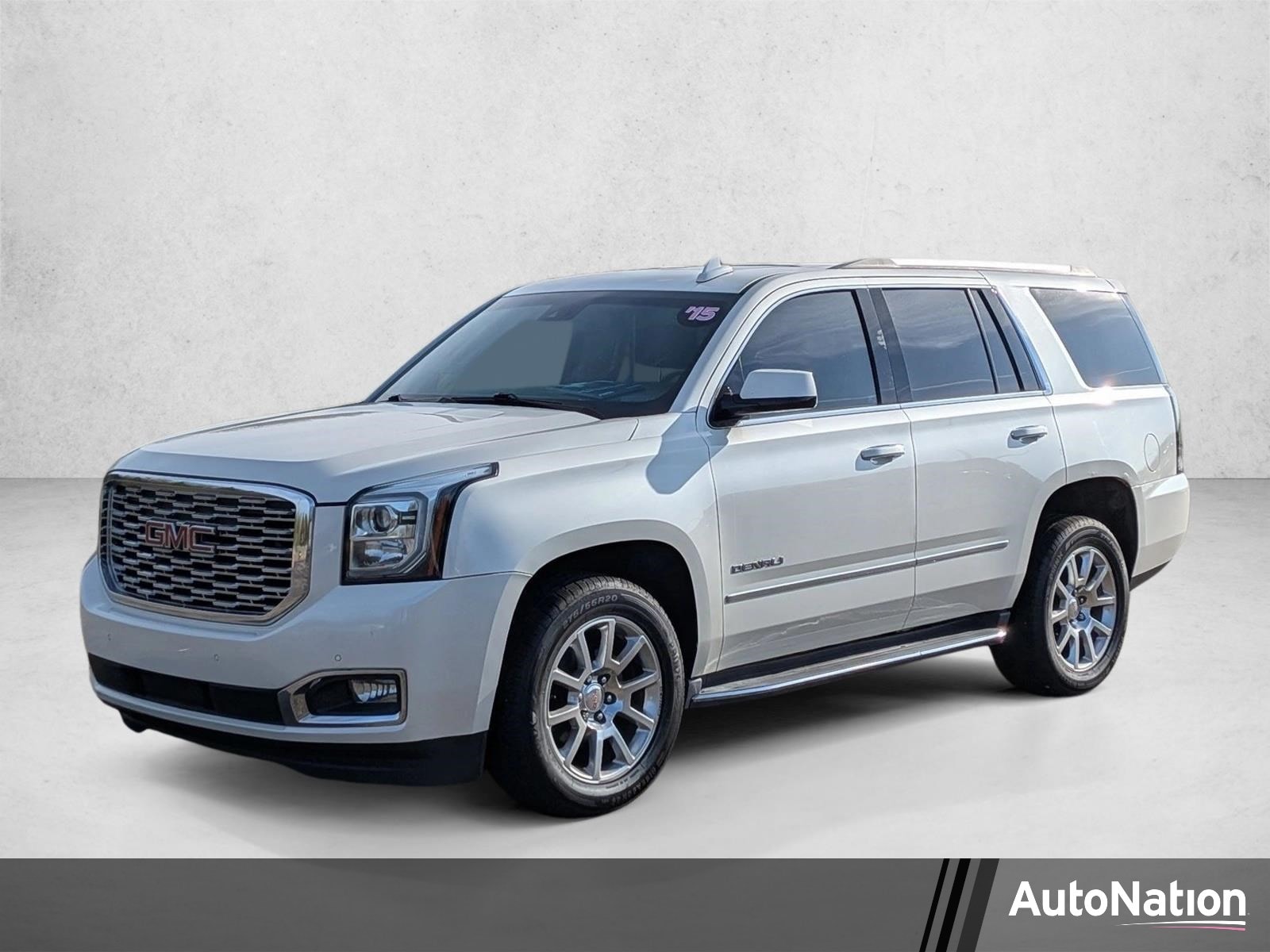 2015 GMC Yukon 4WD Denali's photo