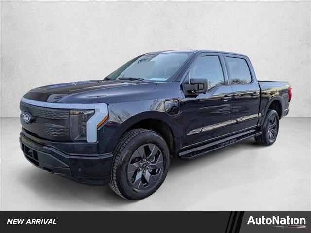 2025 Ford F-150 Lightning Flash's photo