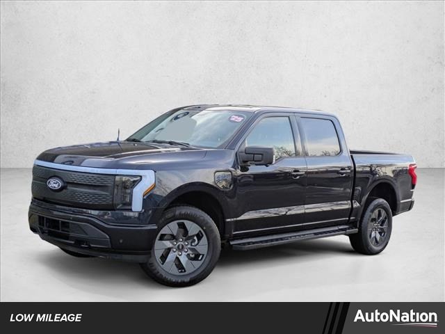2025 Ford F-150 Lightning Flash's photo