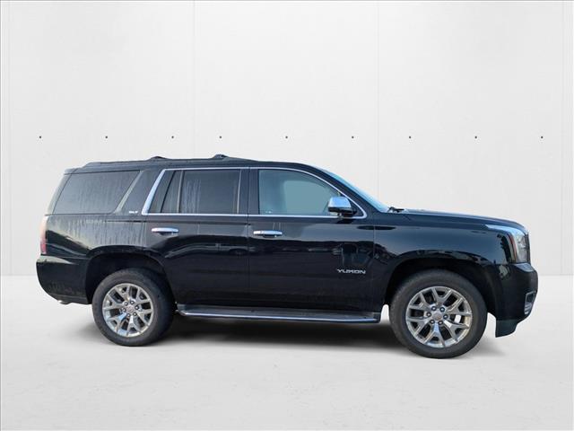 2017 Gmc Yukon SLT photo 4