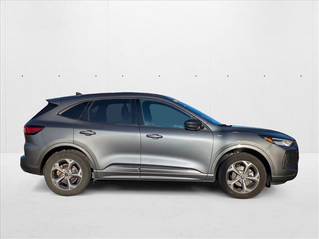 2024 Ford Escape ST-Line photo 4