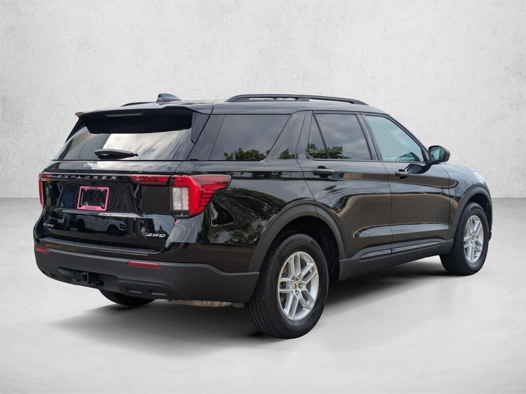 New 2026 Ford Explorer Active w/100A Pkg SUV