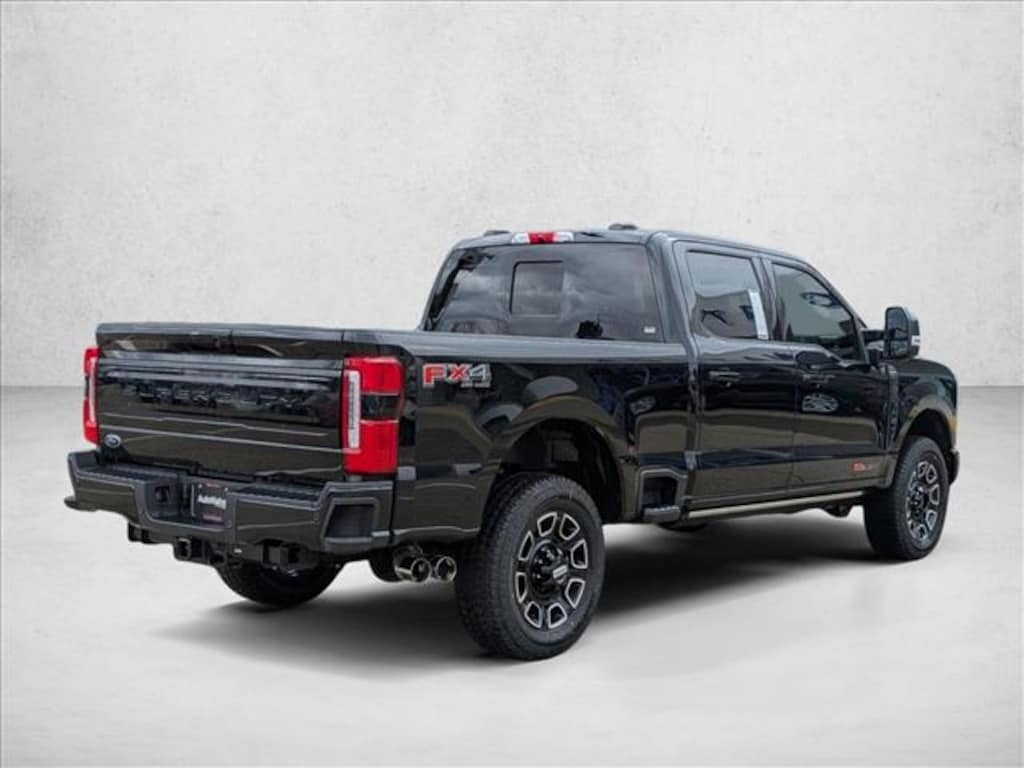 New 2025 Ford F-250 Platinum Truck Crew Cab