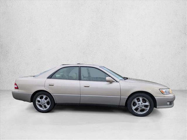 2001 Lexus ES 300 photo 4