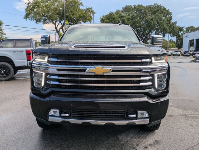 2022 Chevrolet Silverado 2500HD High Country photo 2
