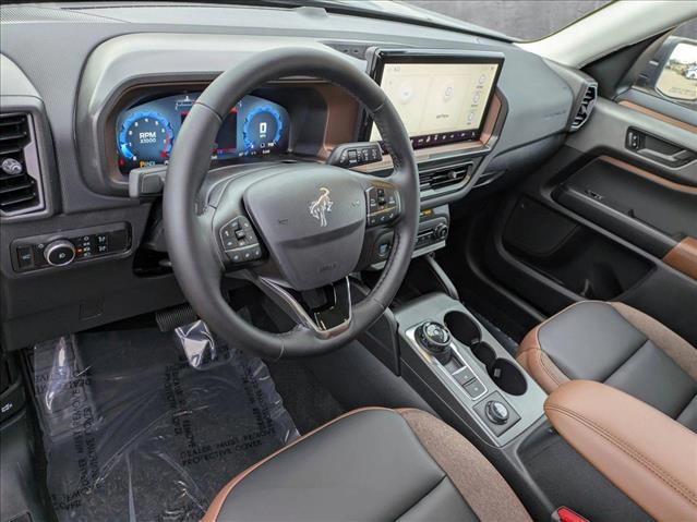 2025 Ford Bronco Sport Outer Banks photo 3