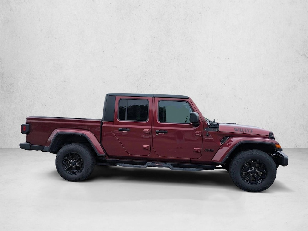Used 2021 Jeep Gladiator Willys Truck Crew Cab