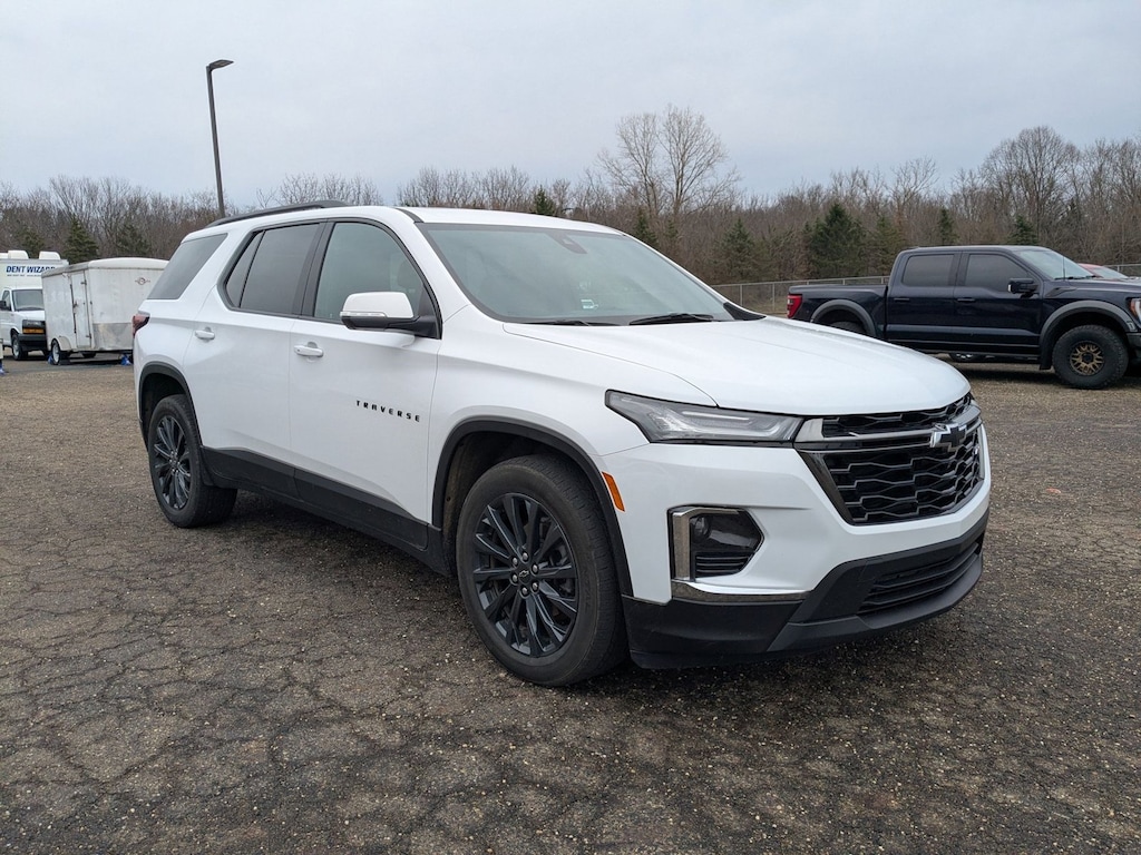 Used 2023 Chevrolet Traverse RS SUV