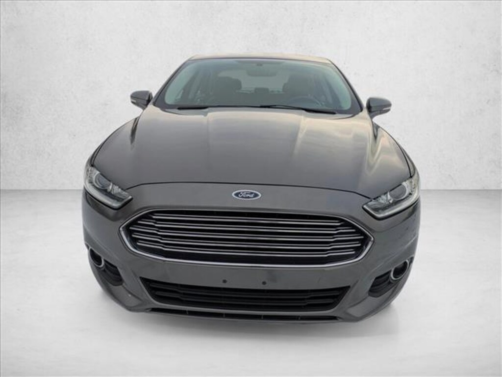 Used 2014 Ford Fusion SE Sedan
