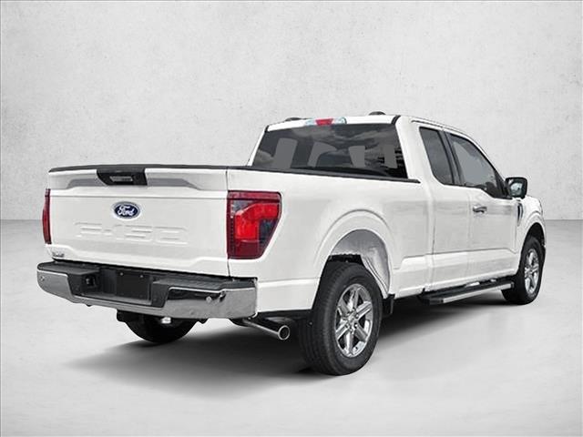 2025 Ford F-150 XLT photo 2