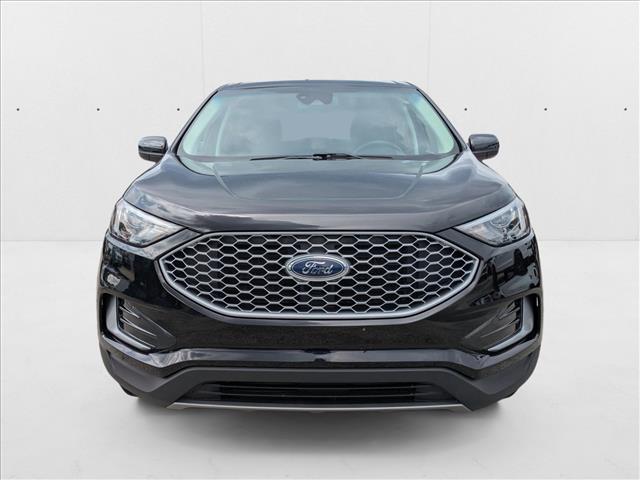 2024 Ford Edge SEL photo 2