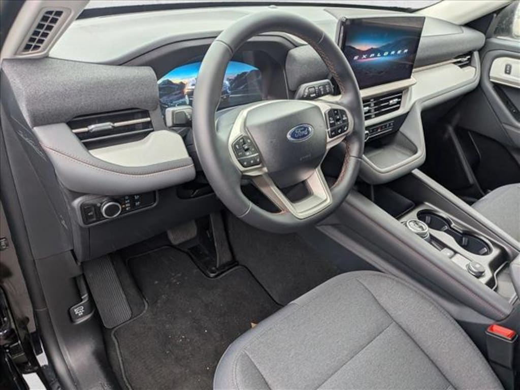 New 2026 Ford Explorer Active w/100A Pkg SUV