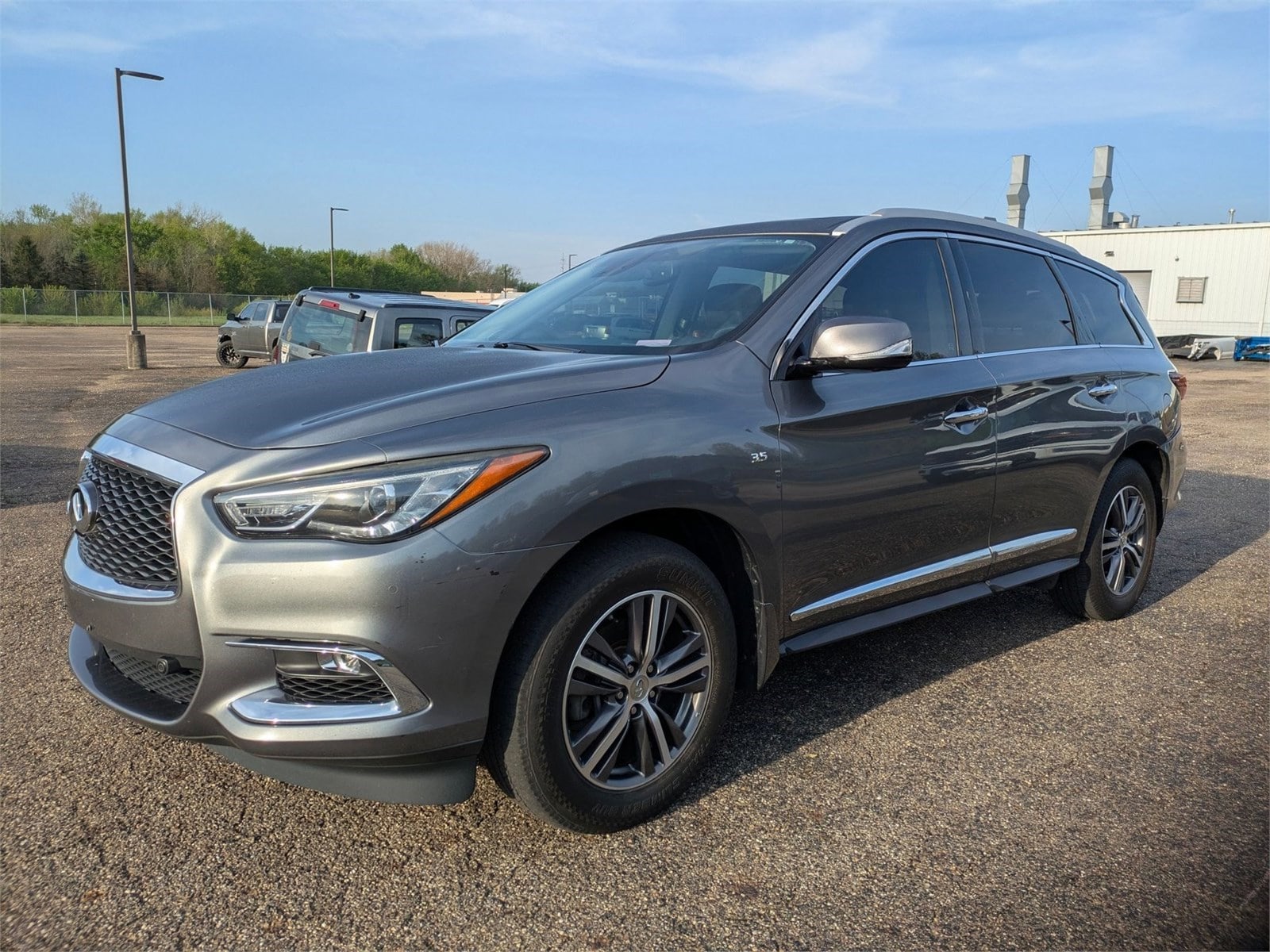 2019 INFINITI QX60 LUXE