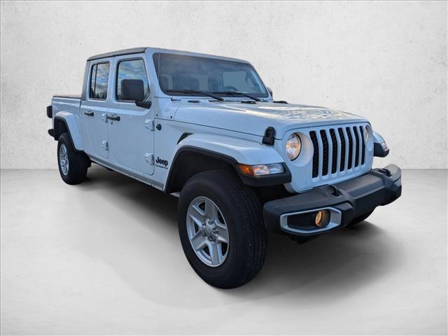 2022 Jeep Gladiator Sport S photo 3