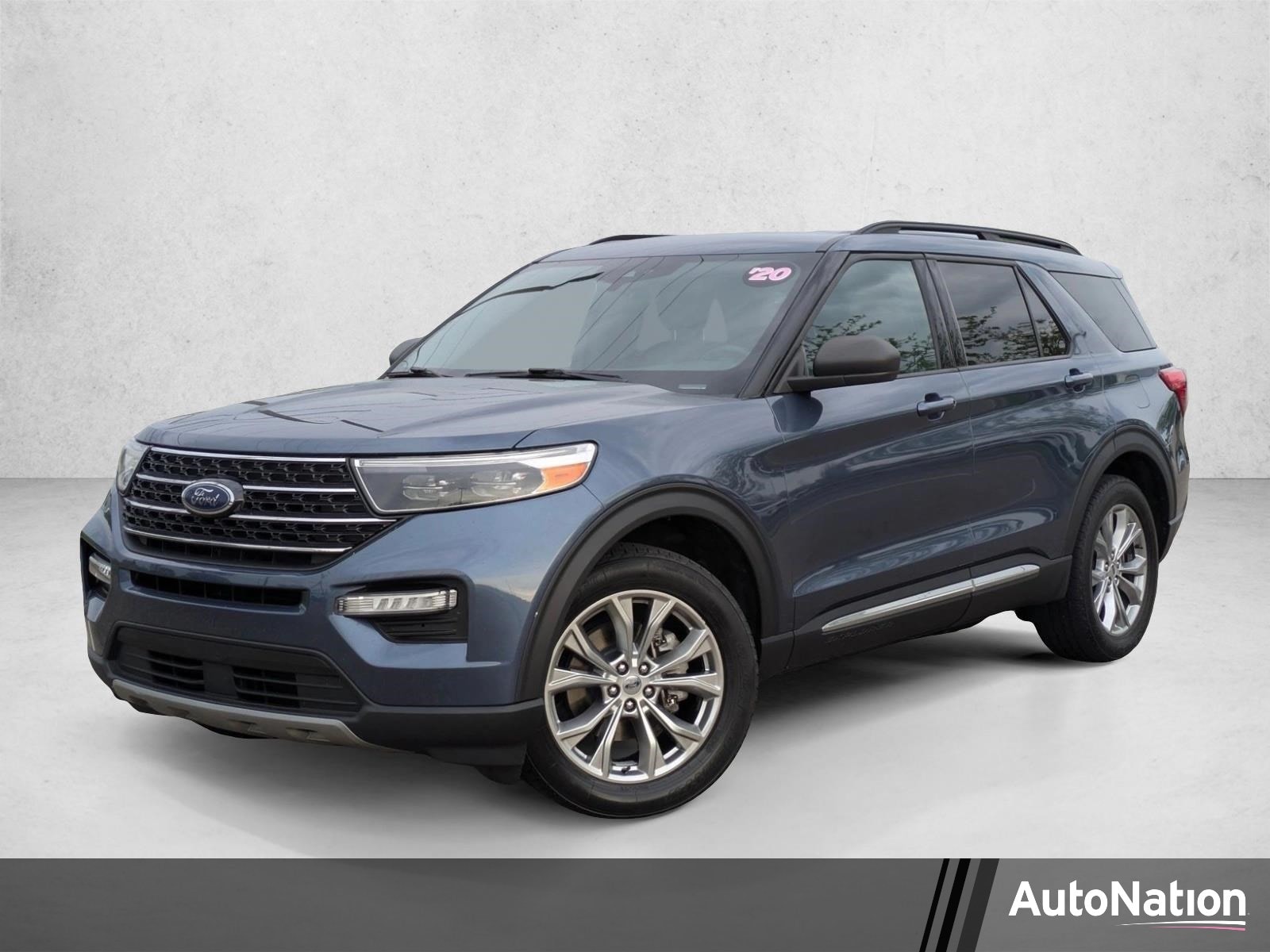 2020 Ford Explorer XLT 4WD's photo