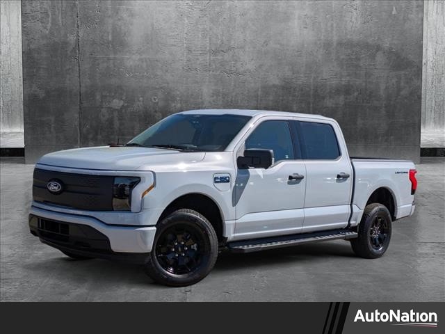 2025 Ford F-150 Lightning XLT's photo