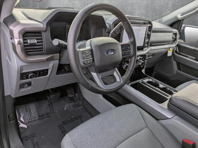 2025 Ford F-150 XLT photo 3