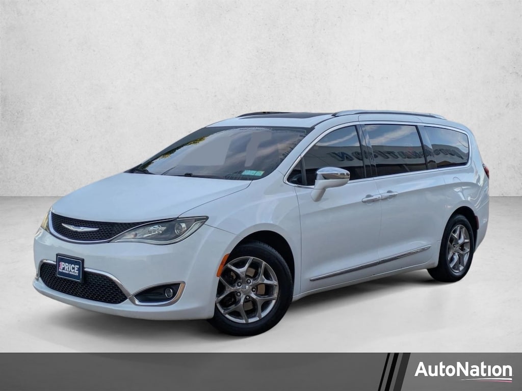 Used 2018 Chrysler Pacifica Limited Van