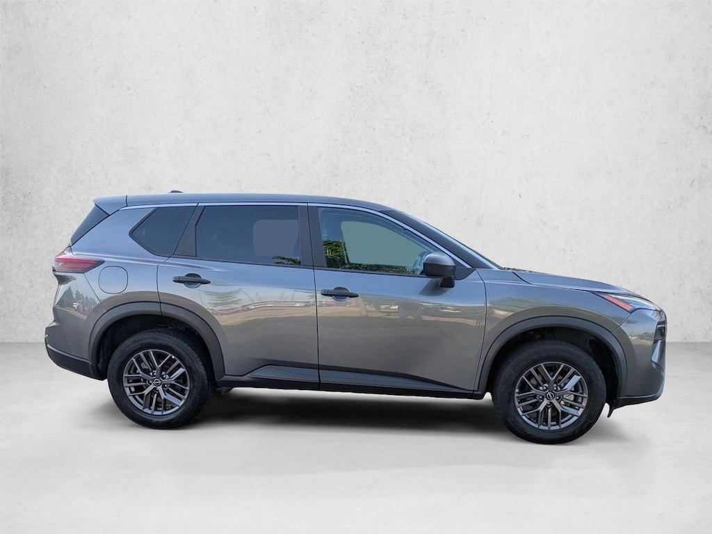 Used 2024 Nissan Rogue S SUV