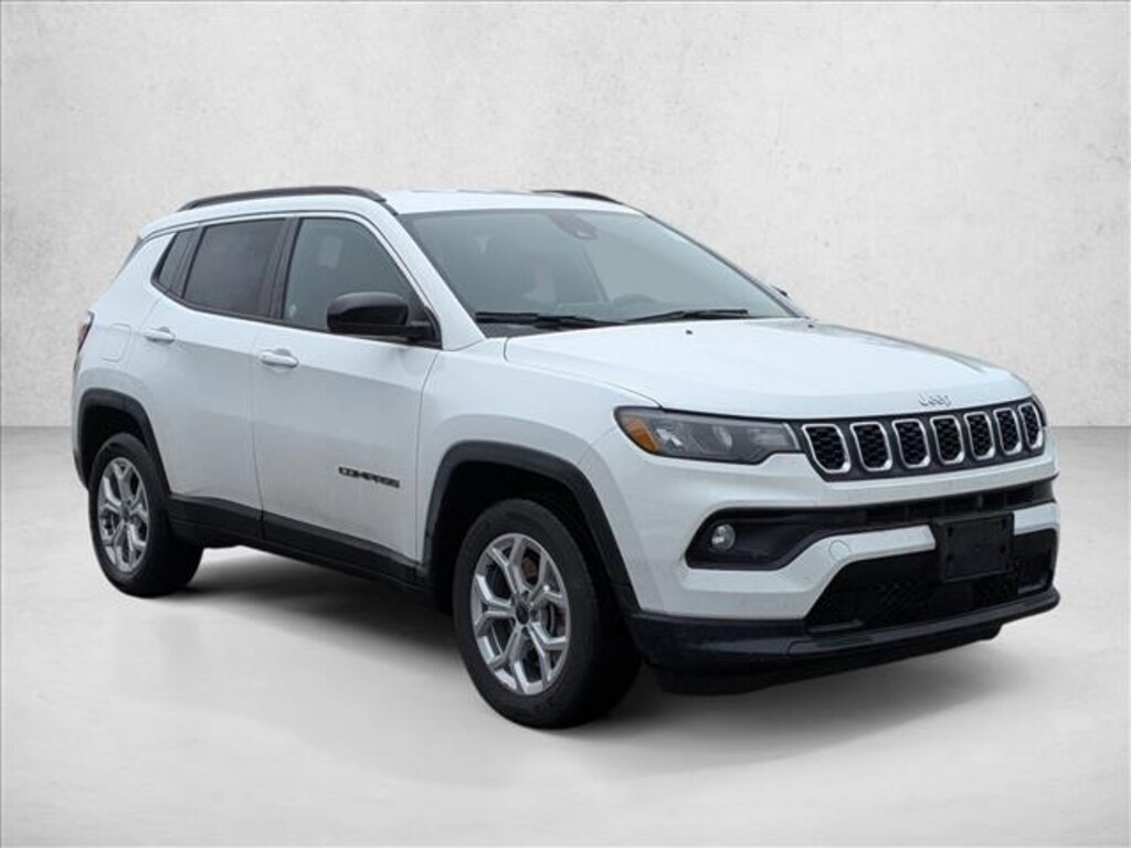 Used 2025 Jeep Compass Latitude SUV