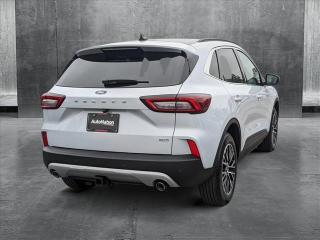 2025 Ford Escape Premium photo 2
