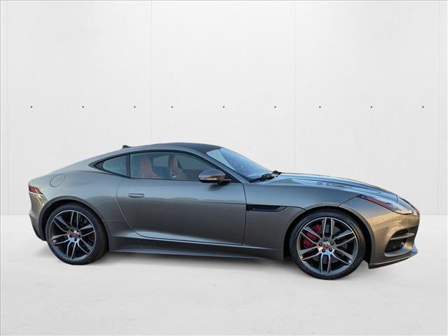 2018 Jaguar F-TYPE R photo 4