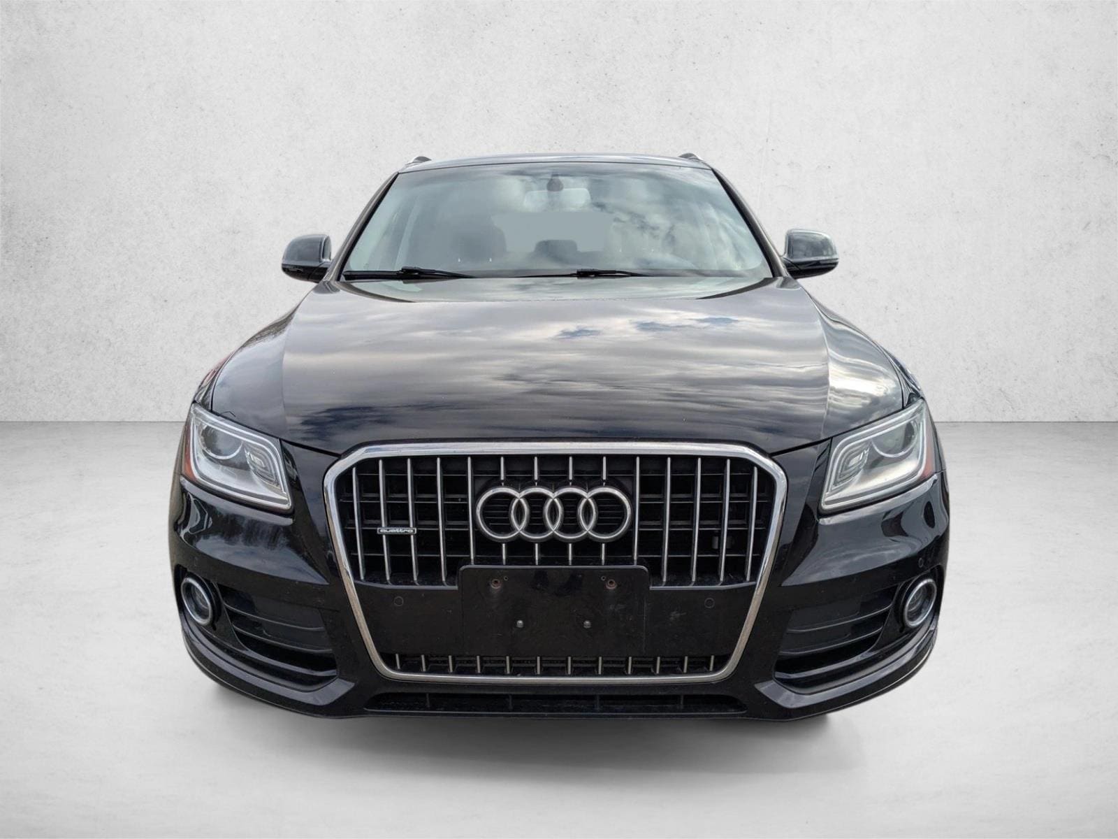 Used 2017 Audi Q5 Premium with VIN WA1C2AFP3HA089452 for sale in North Canton, OH