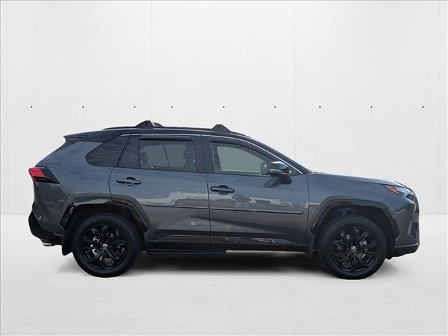 2024 Toyota RAV4 Hybrid XSE photo 4