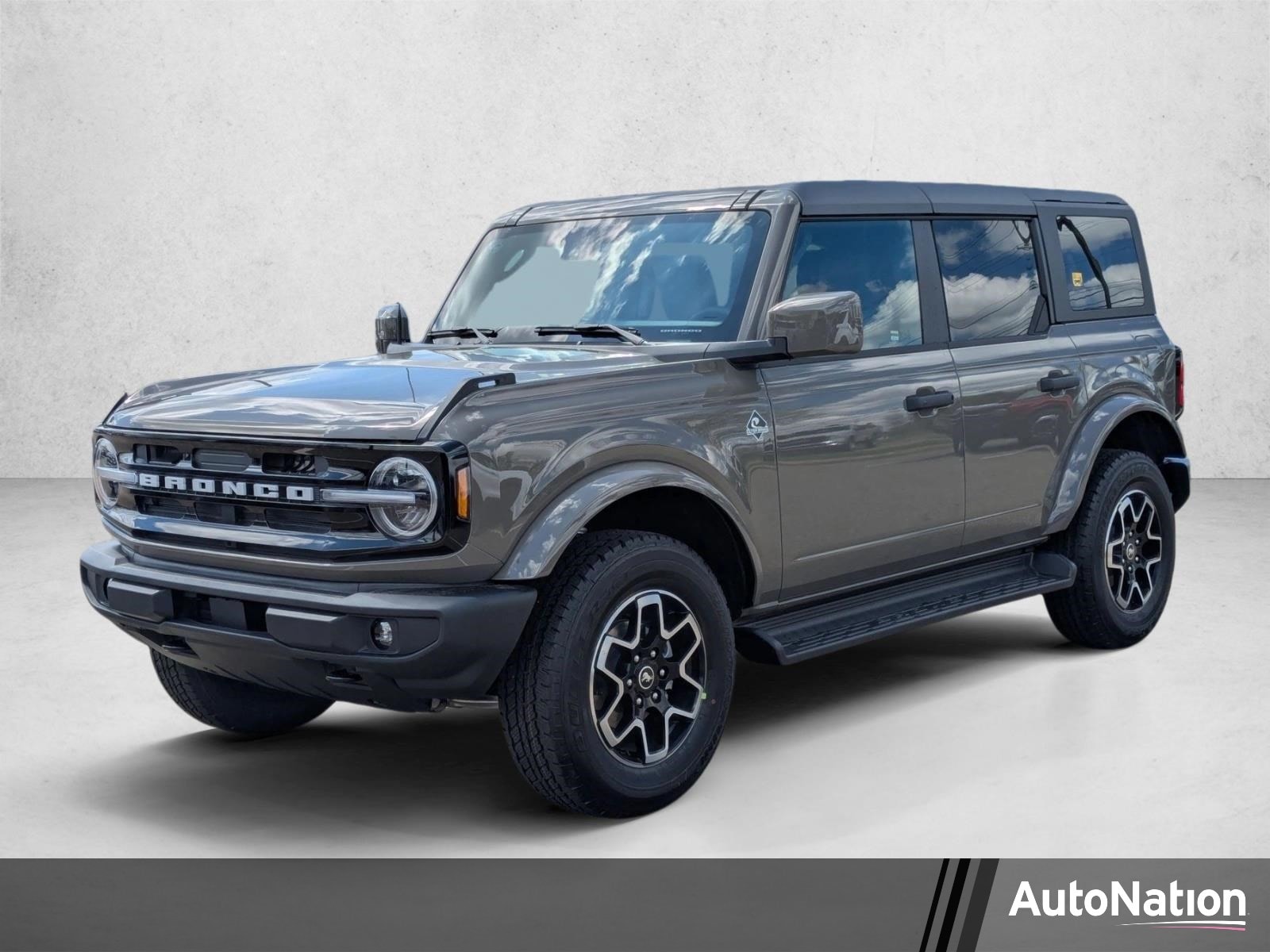 2026 Ford Bronco Outer Banks 4x4's photo