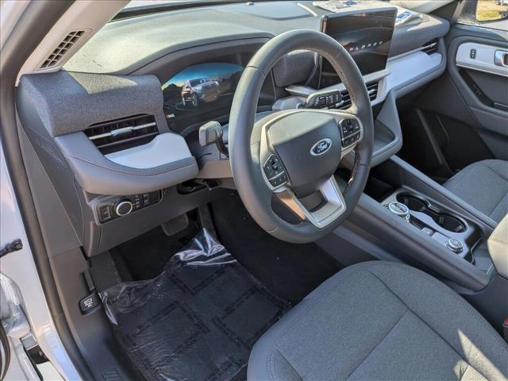 New 2026 Ford Explorer Active w/100A Pkg SUV