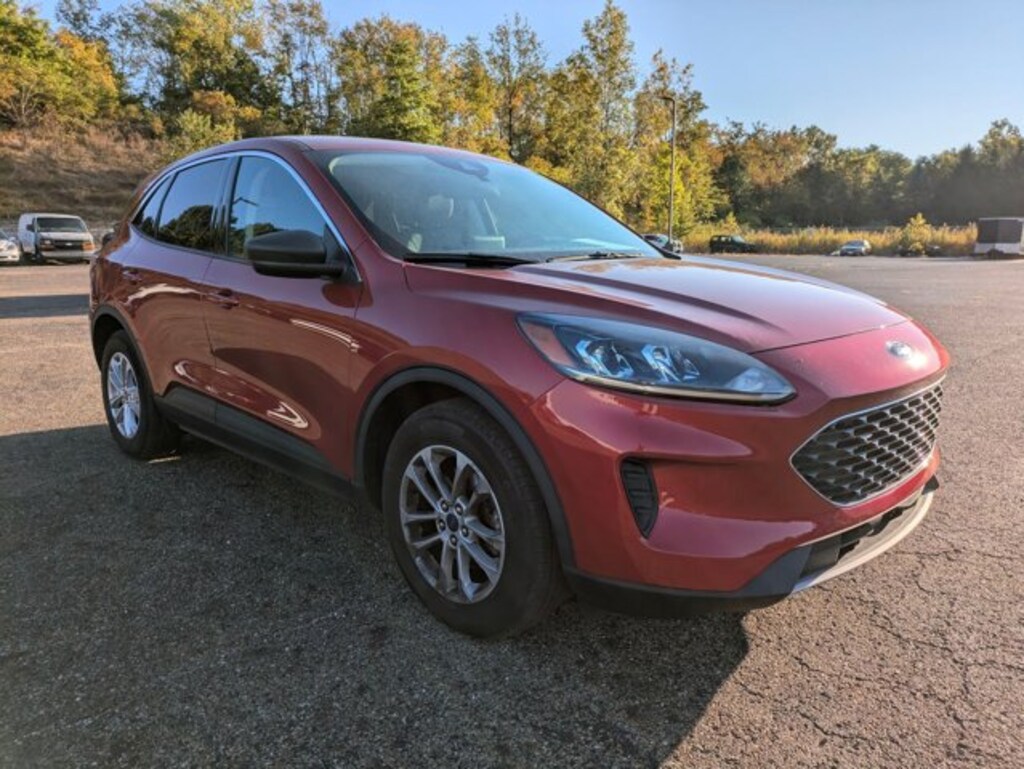 Used 2022 Ford Escape SE SUV