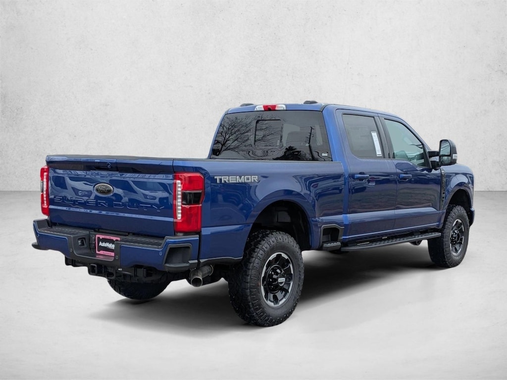 New 2026 Ford F-250 LARIAT Truck Crew Cab