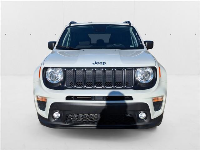 2022 Jeep Renegade Latitude photo 2