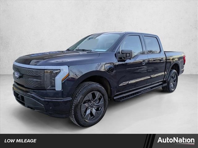 2025 Ford F-150 Lightning Flash's photo