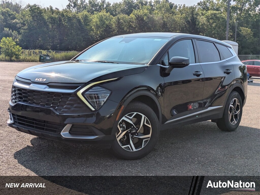Used 2025 Kia Sportage LX SUV