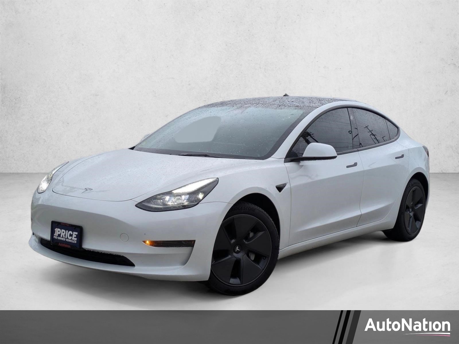 2023 Tesla Model 3 -'s photo