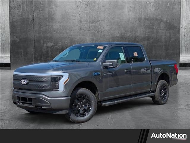 2025 Ford F-150 Lightning XLT's photo