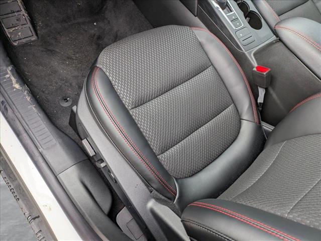 2024 Ford Escape ST-Line photo 4