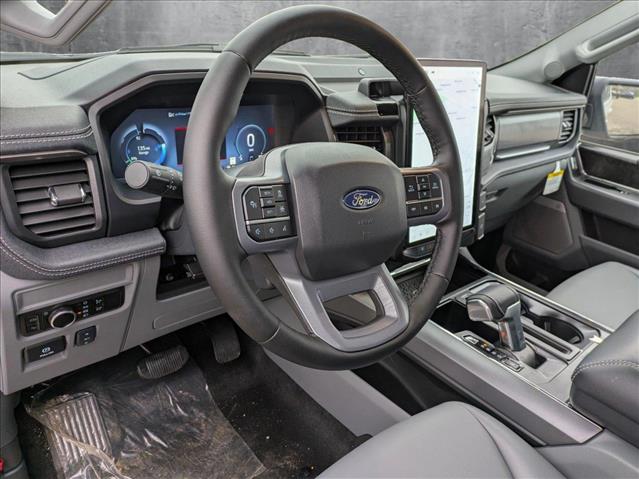 2025 Ford F-150 Lightning photo 3