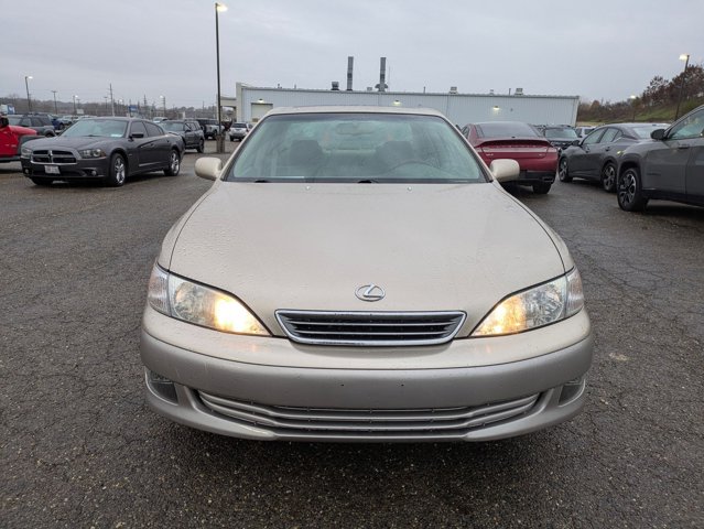 2001 Lexus ES 300 photo 2
