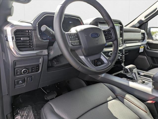 2025 Ford F-150 Lariat photo 3