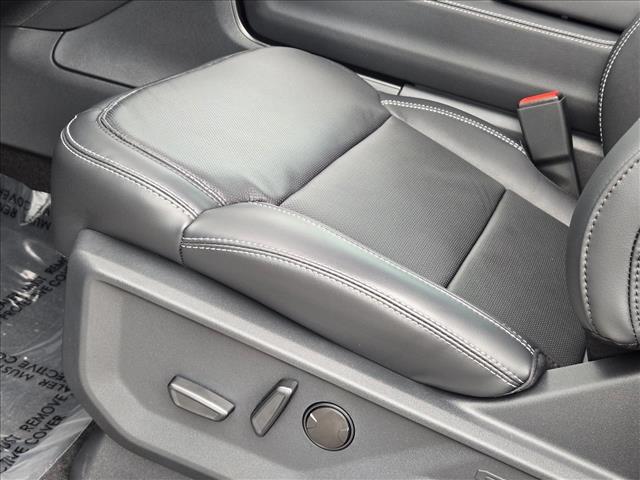 2025 Ford Expedition Platinum photo 4
