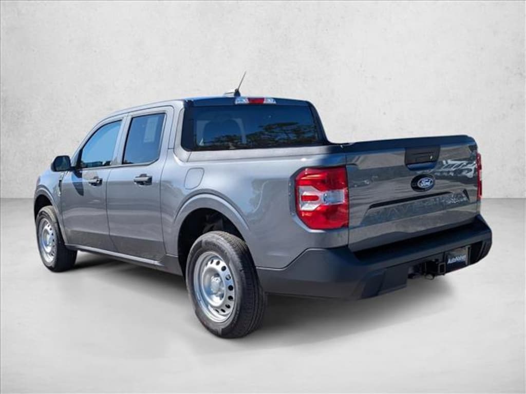New 2025 Ford Maverick XL Truck SuperCrew